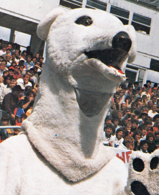 1989: Realistic Polar Bear